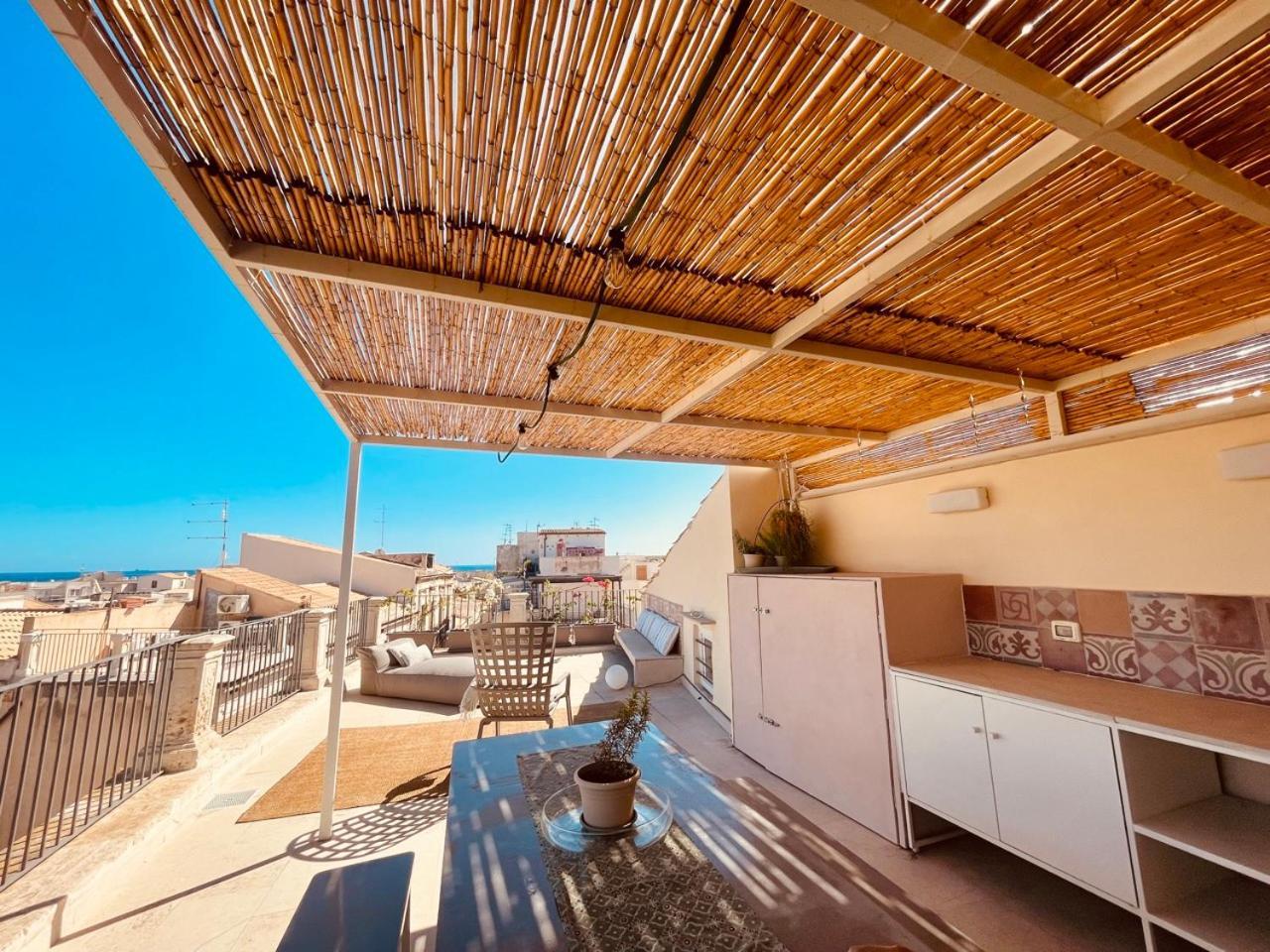 Апартаменты Alma Maris Terrazza Al Tempio By Bed&Bros Сиракузы Экстерьер фото